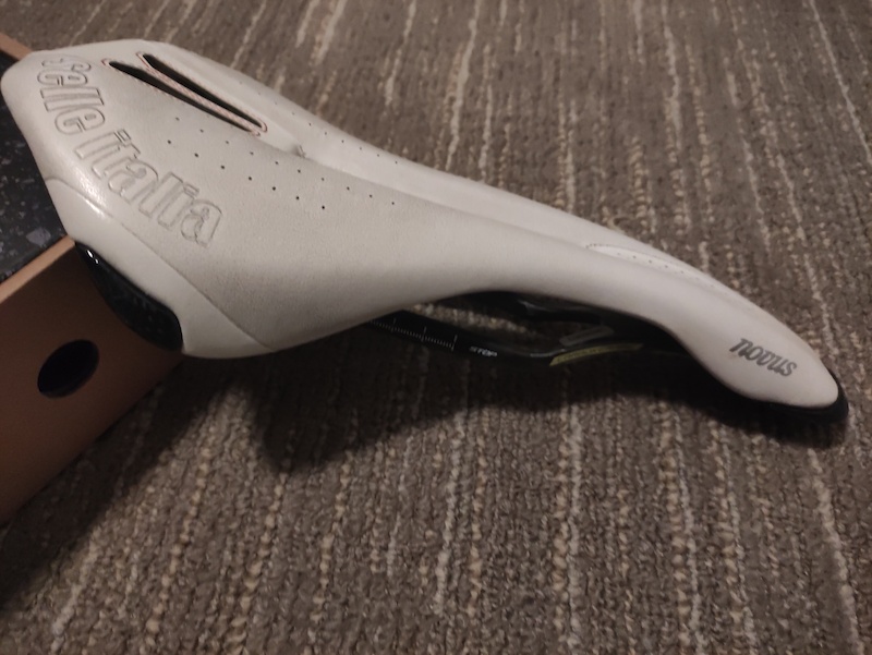 white mountain bike saddle