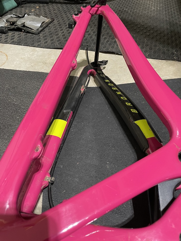 2016-santa-cruz-bronson-frame-plus-extras-for-sale