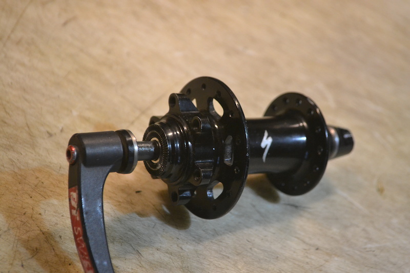 Specialized front hub 10mm thru axle For Sale