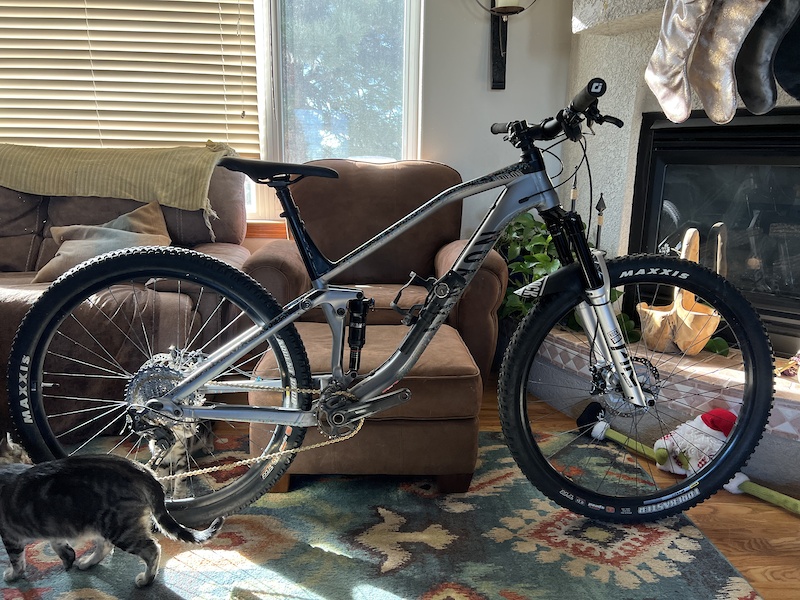 canyon neuron xl