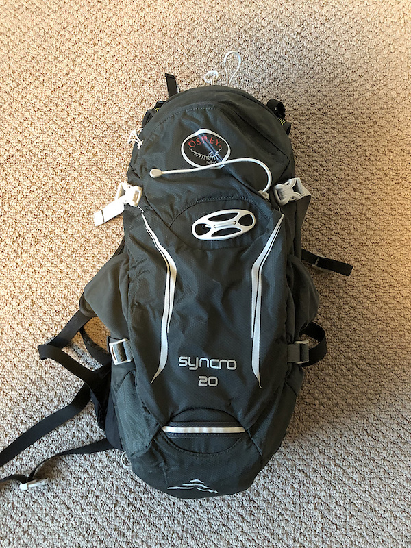 2017 Osprey Syncro 20L hydration MTB backpack For Sale