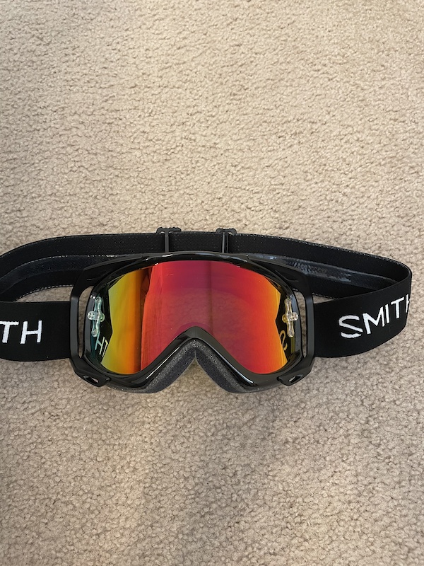2021 Smith Optics Fuel V.2 goggles For Sale