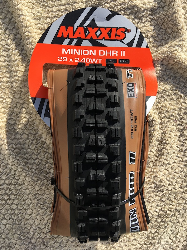 2021 Maxxis Minion dhr 2, tanwall, 29 x 2.4 For Sale
