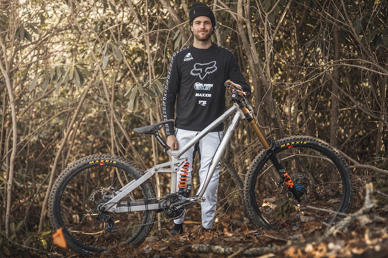 www.pinkbike.com