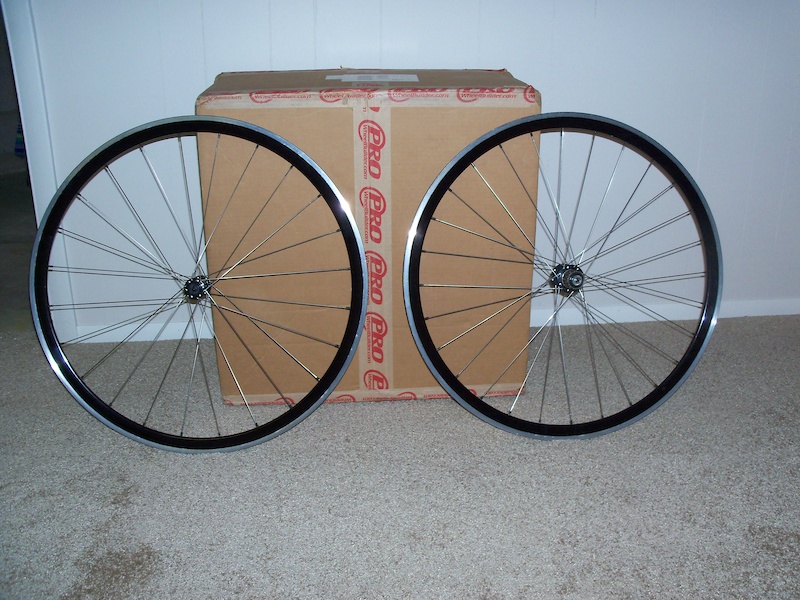 2019 Handbuilt custom road wheel set 11 speed For Sale