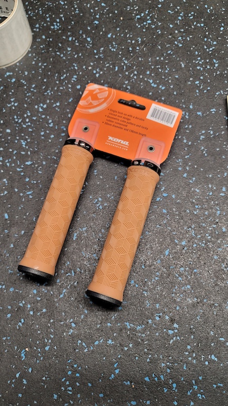 kona grips