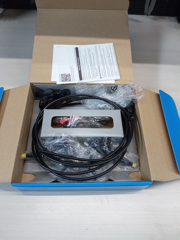 2021 Shimano SLX M7100 brake set finned pads For Sale