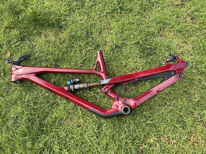 yt carbon frame