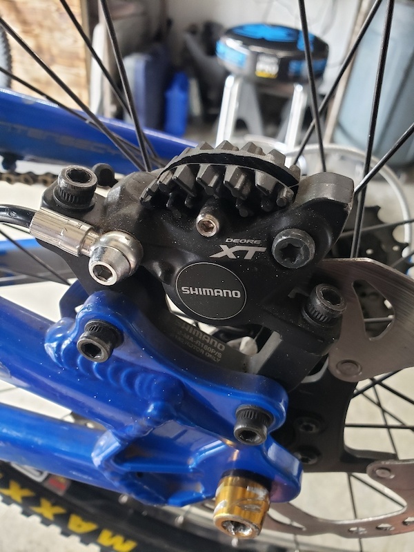 xt rear brake