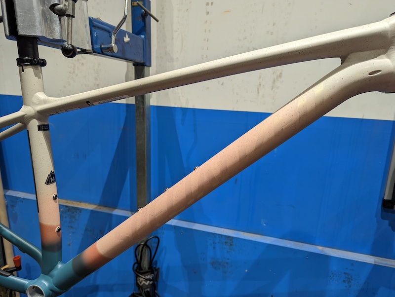 2021 Specialized Chisel LTD edition frame Earth Medium For Sale