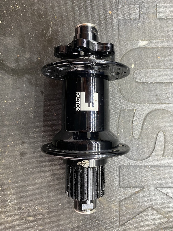 2020 Factor Boost Microspline Rear Hub 32H For Sale