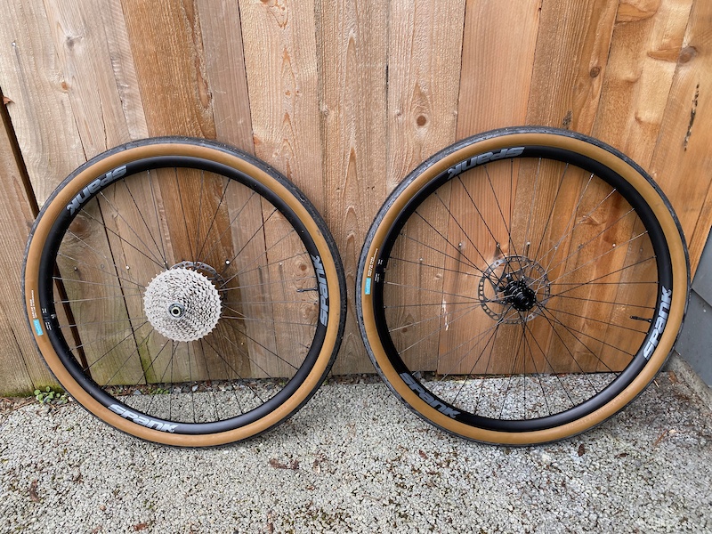 2021 Spank Wing 700c Wheelset w/RH Barlow Pass Tires For Sale