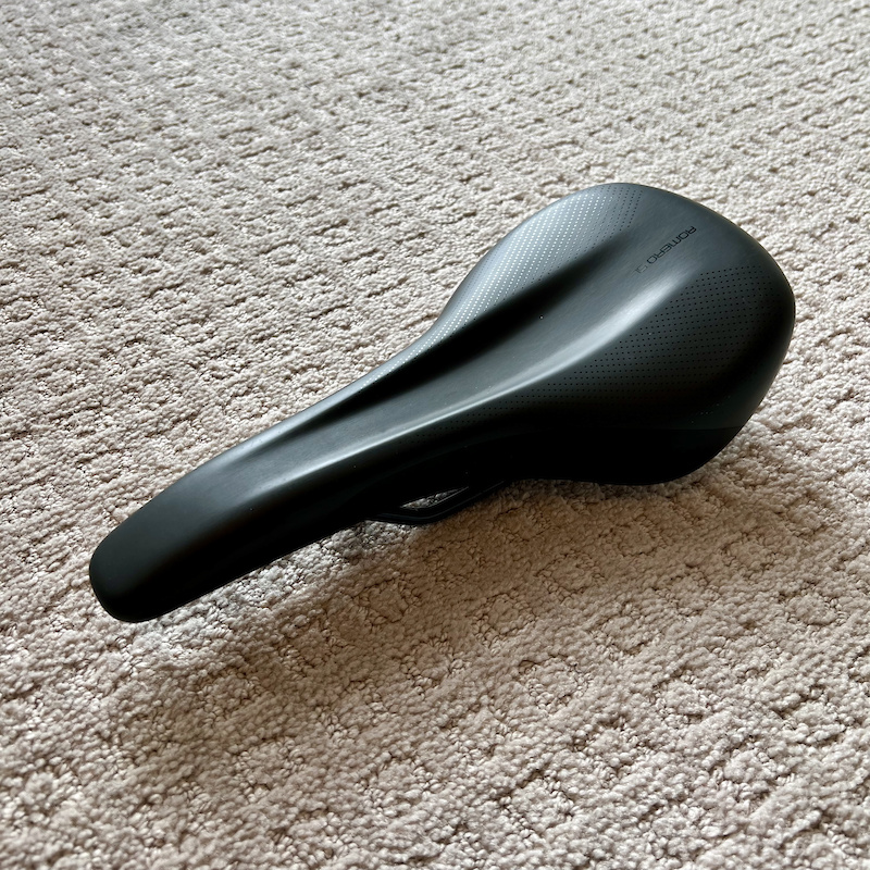 giant romero saddle