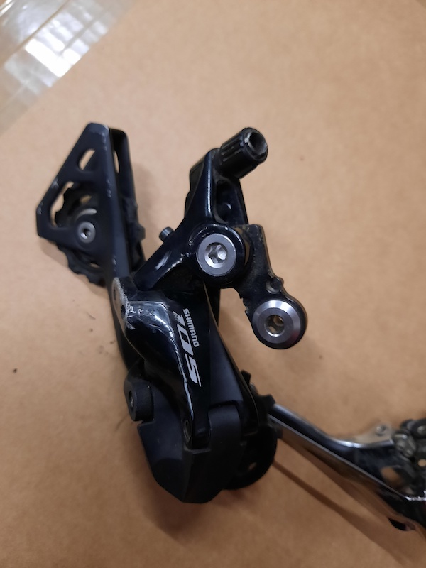 105 11 speed rear derailleur