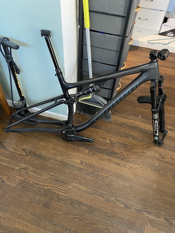 2021 Specialized Epic Evo Large Frame And Fork For Sale 2021-specialized-epic-evo-large-frame-and-fork-for-sale