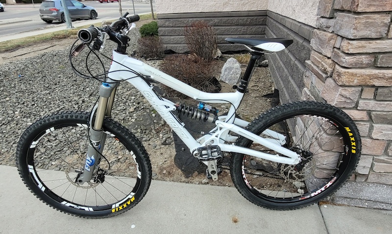 2011 Santa Cruz Bullit For Sale