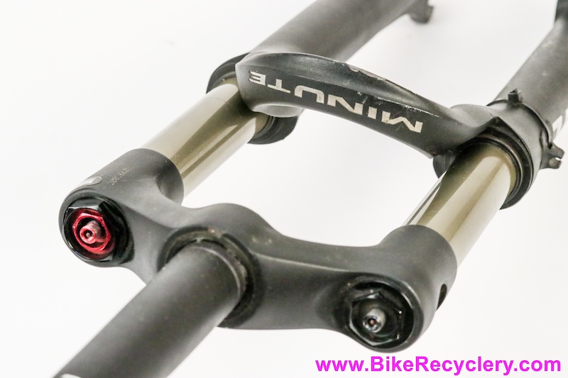 2005 Manitou Minute 2:00 SPV Air Fork: 26