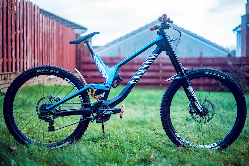 2017 Canyon Sender CF 7.0 (L) For Sale
