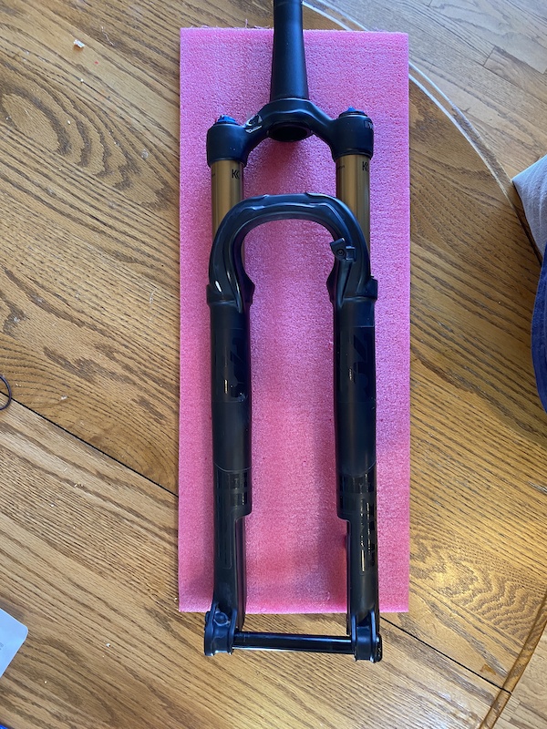 Fourche Fox Racing Shox 32 FLOAT SC 29' Factory Series 100 Mm Push To Unlock Fit4 Kabolt 110 Boost Orange Logo Noir