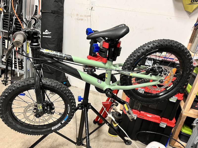 commencal 16 inch