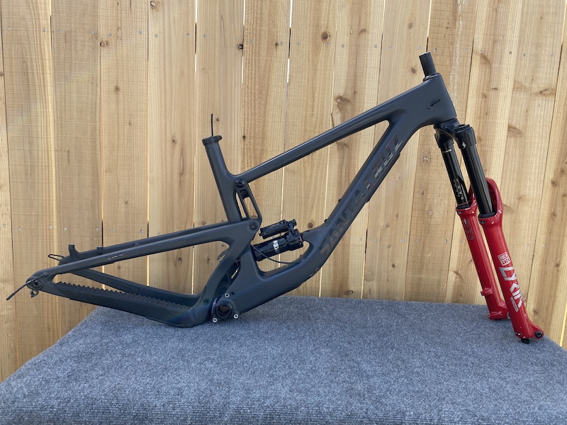 2020 Santa Cruz Megatower (Frame and Fork) For Sale