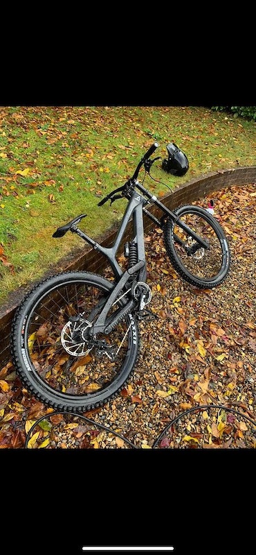 yt industries tues base