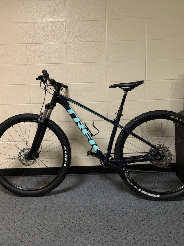 2022 Trek Marlin 6 M with Dropper and Upgrades For Sale