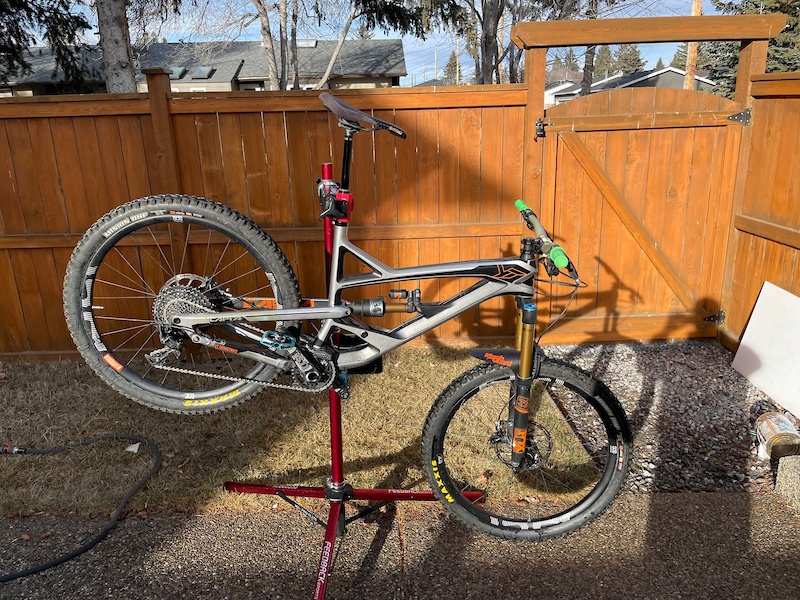 2017 yt capra cf pro