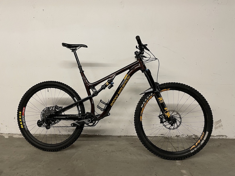 2019 rocky mountain instinct