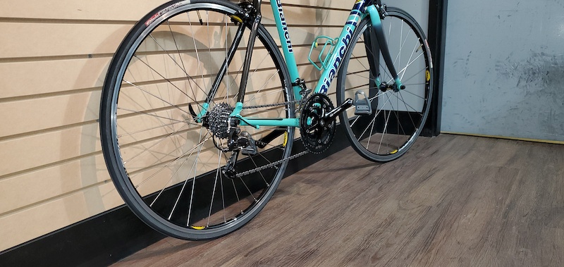 2004 bianchi giro road bike 2004 Bianchi Giro carbon/aluminum For Sale