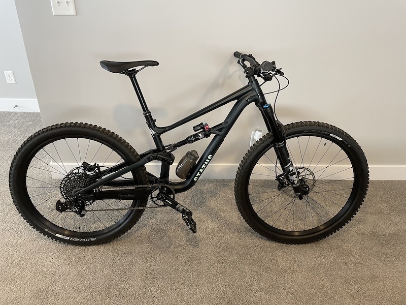 2021 Specialized Status 140 S2 For Sale