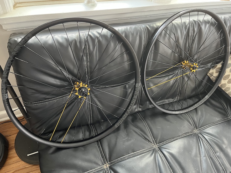 2021 Industry Nine Enduro 305 with hydra hubs For Sale