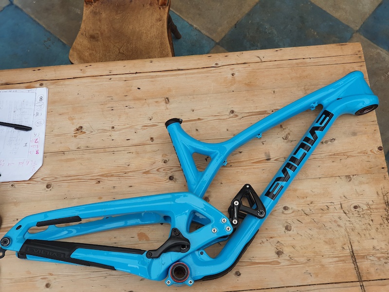 2019 Evil wreckoning v2 size medium For Sale