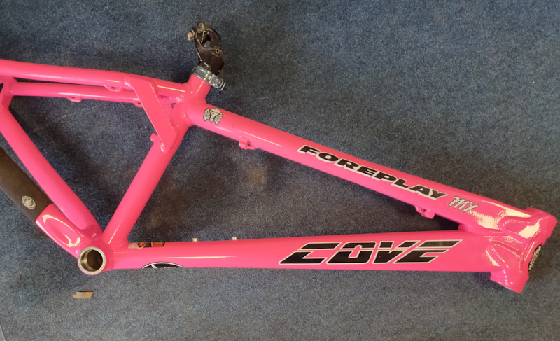 2006 Cove Foreplay MX (VERY good condition) Medium PINK! For Sale