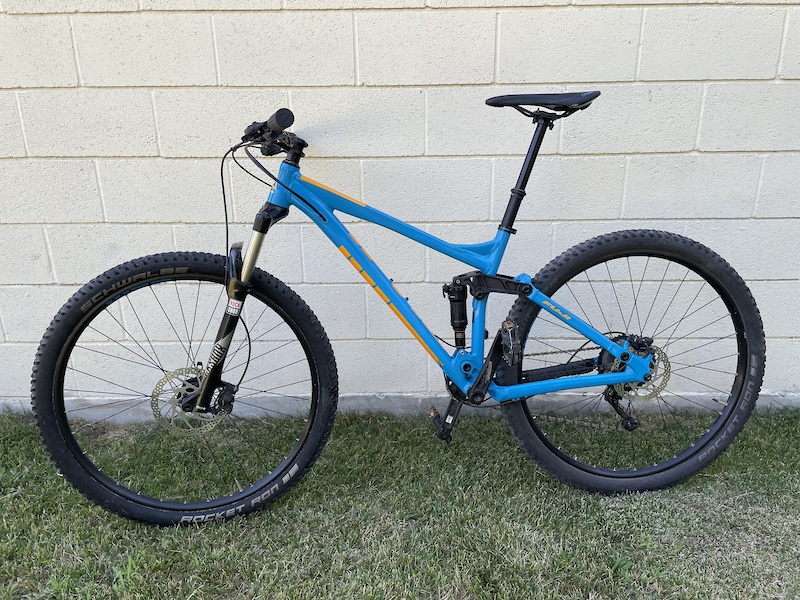 2018 Fuji Outland 1.1 Medium Full Suspension For Sale