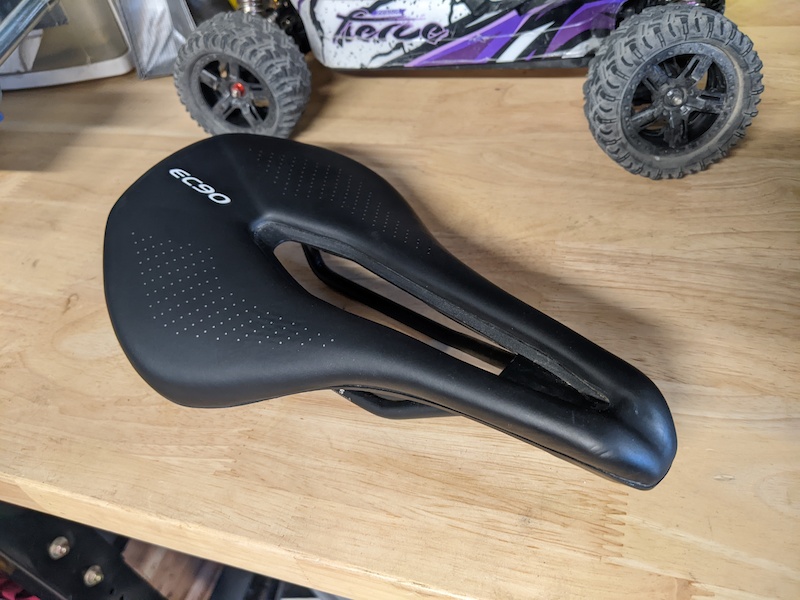 ec90 power saddle review