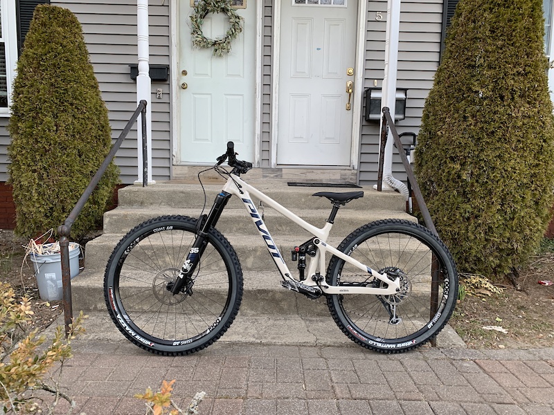 2021 Pivot Switchblade Race XO1 Mojave (optional i9 wheels) For Sale