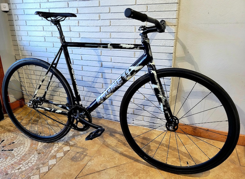 2021 Engine 11 Vortex Fixed Gear Track 