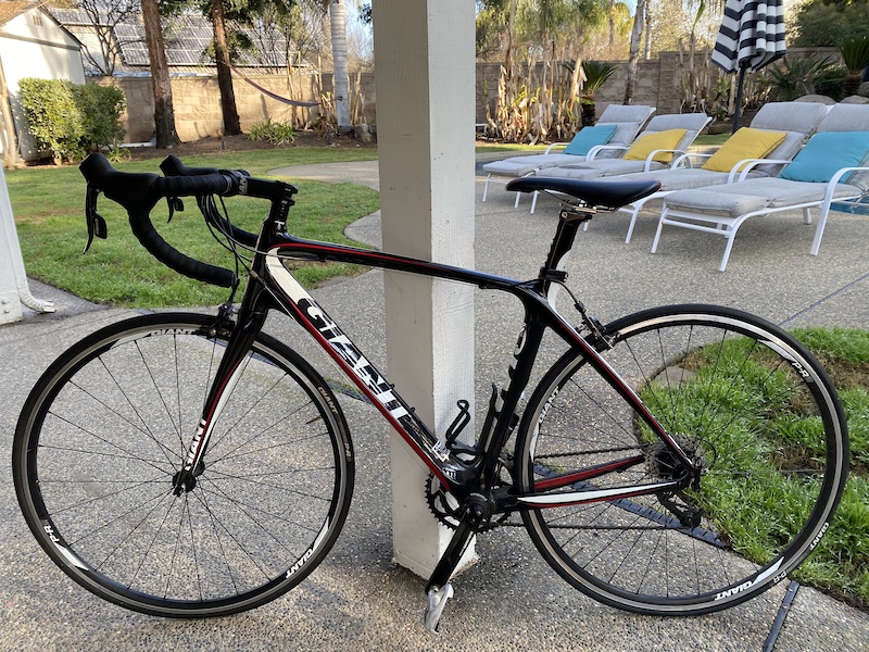 Giant Road Bike For Sale