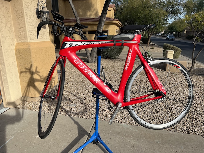 trek equinox 7 triathlon bike