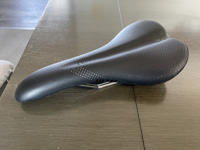 volt titanium saddle