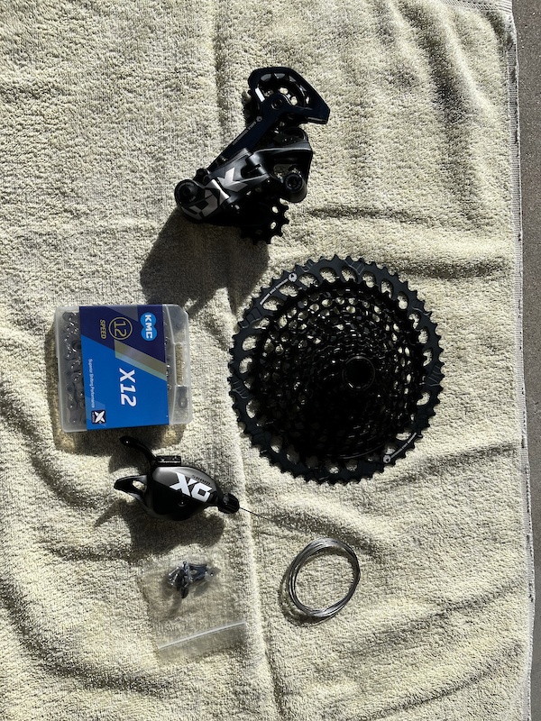 2022 SRAM X01 drivetrain group, new take off 1052 For Sale