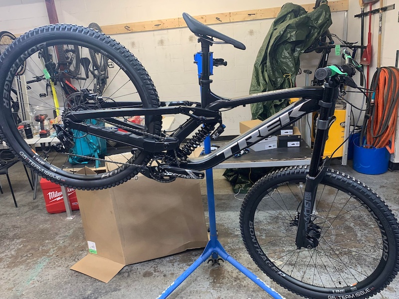 2022 Trek Session 8 R1 For Sale