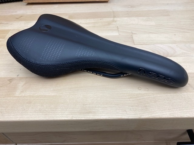 sdg yt saddle