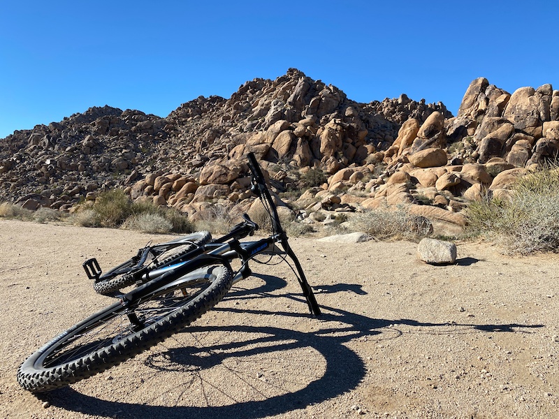 Split Rock Loop Trail Hiking Trail Joshua Tree, CA