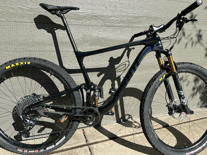new giant anthem 2021
