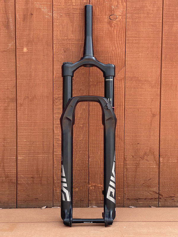 ROCKSHOX/ロックショックス ZEB ULTIMATE 2023 27.5 44offset RC2