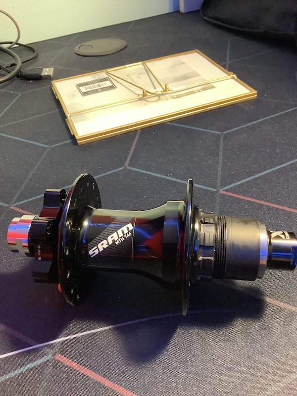 sram 746 rear disc hub