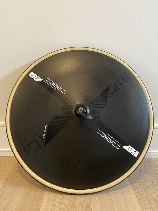 plastic disk on bike wheel