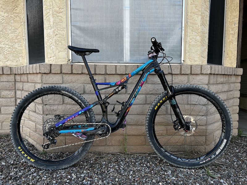 2016 specialized rhyme comp carbon